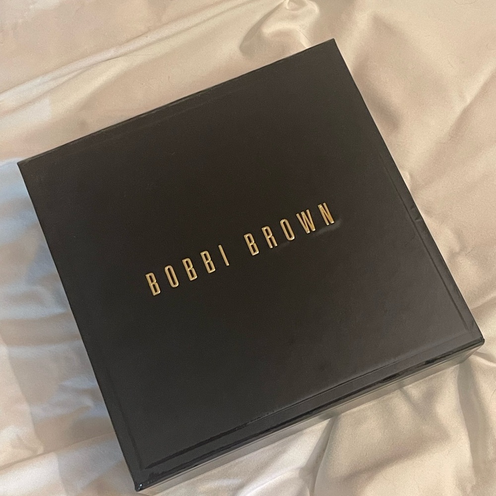 Bobbi Brown Special Edition Gift Box
